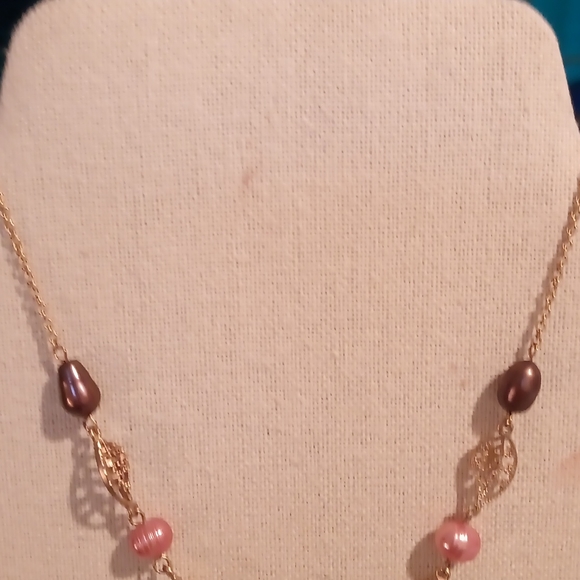 Lydell gold necklace with freshwater pearls must bundle - Picture 2 of 3